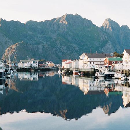 Trevarefabrikken Henningsvær Exterior foto